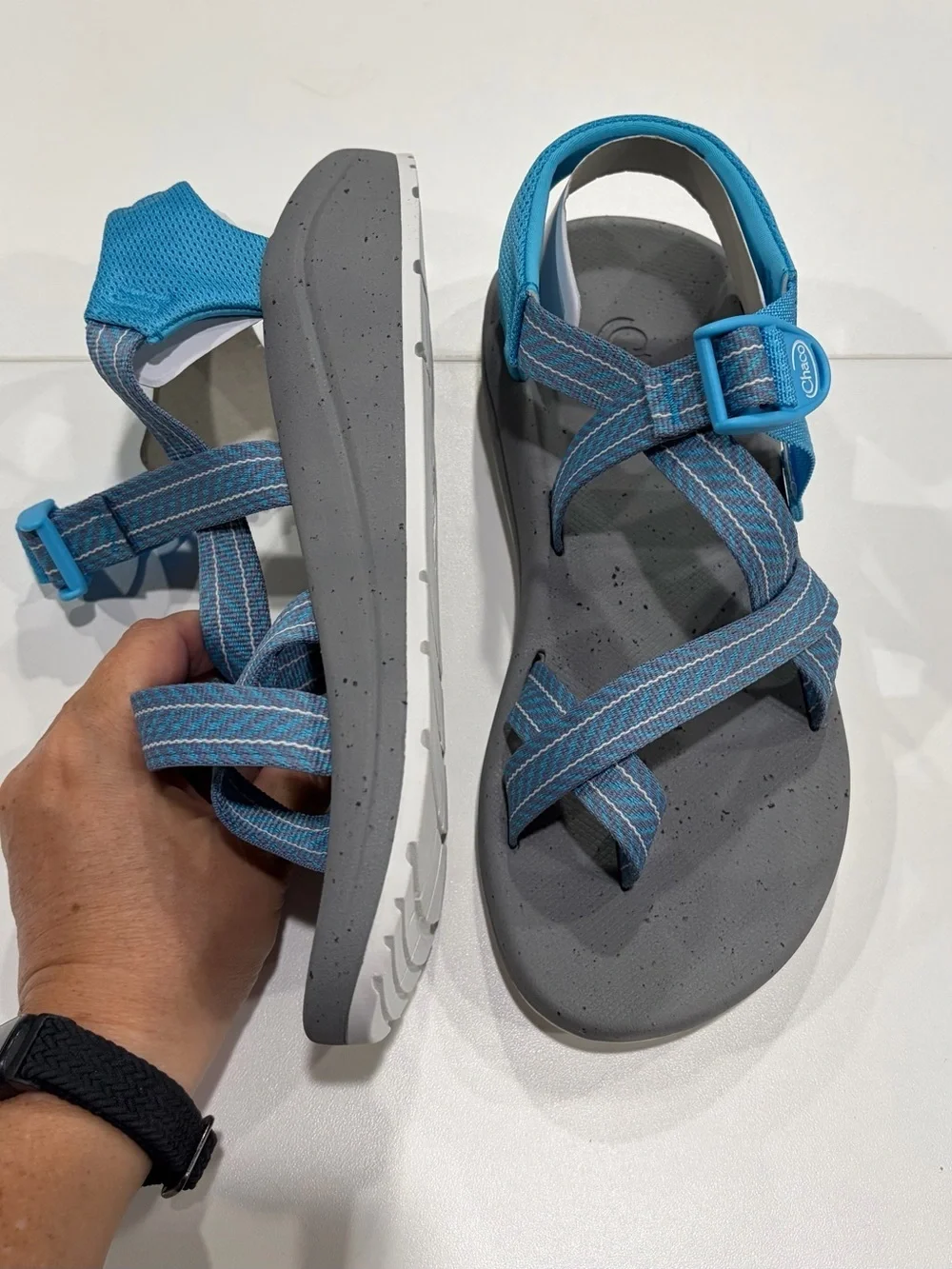 Chaco Women's Size 8 CushZ Toe-Loop Sport Sandals Water Shoes Chacos Blue NWT